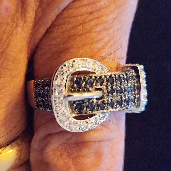 Buckle Ring blue stone accent in 925 Silver. Size 10 - Picture 6 of 6